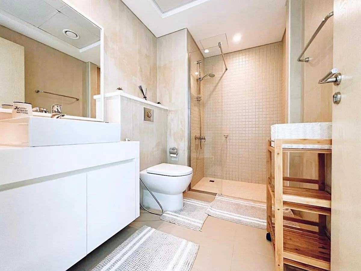 Private Beach Access - Canal View Dubai 0*,  United Arab Emirates