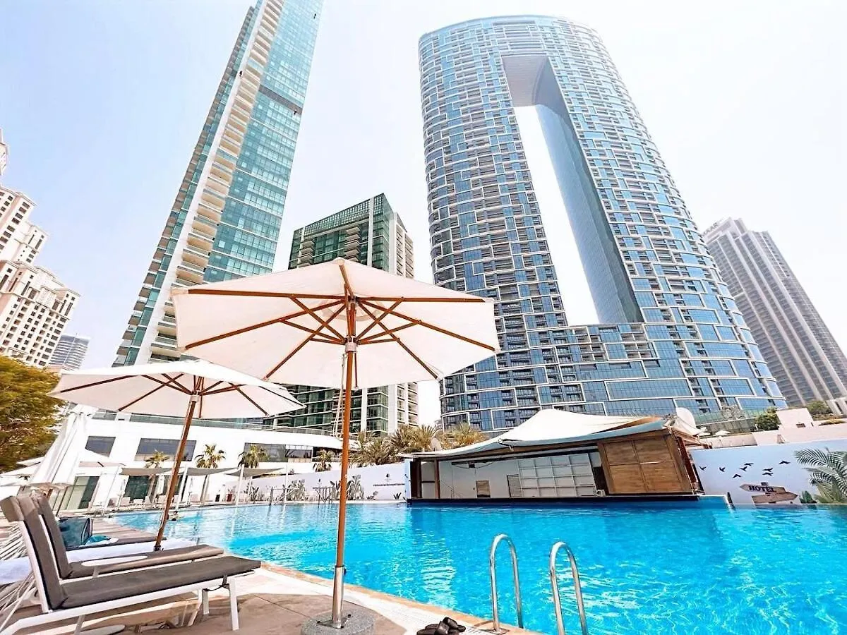 Private Beach Access - Canal View Dubaj Apartament